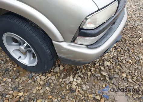 1998 Chevrolet S-10 Ls Fleetside from USA, damaged, VIN 1GCCS19X8W8224155